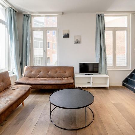Beautiful Modern Apartment In The Heart Of Anvers Exterior foto