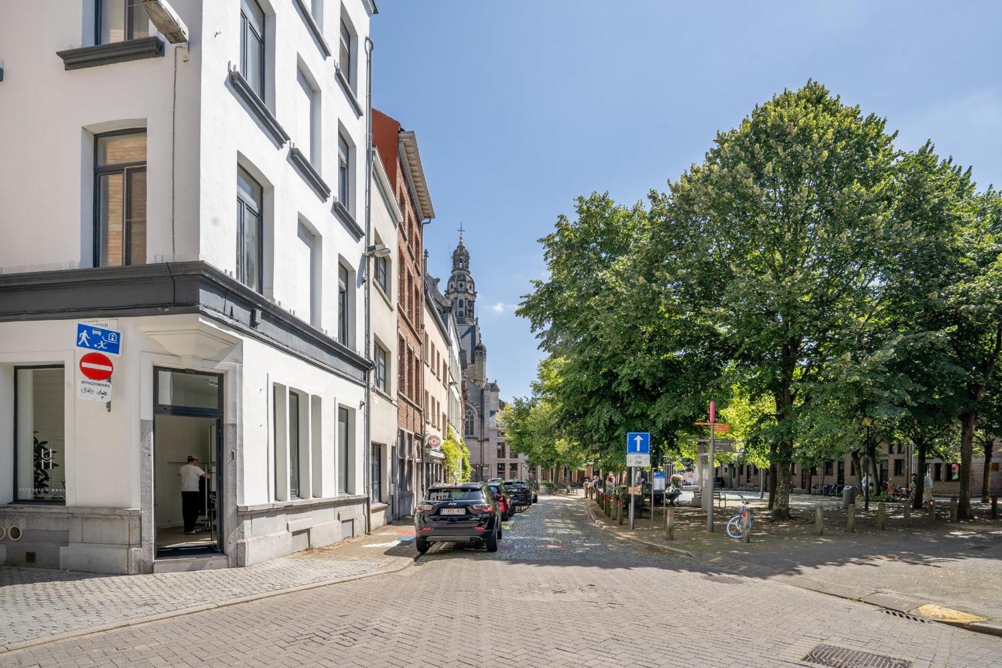 Beautiful Modern Apartment In The Heart Of Anvers Exterior foto